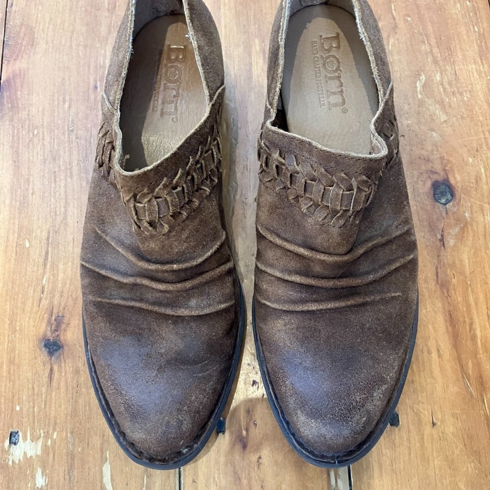 Born NWOT Leather Distressed Almond Toe Block Heel Zip Closure Bootie